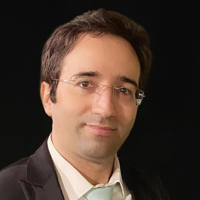 دکتر کریمی متخصص درمان ریشه دندان تهران 