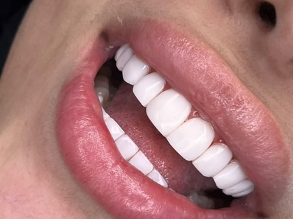 کلینیک دندانپزشکی اسمایل دنتال